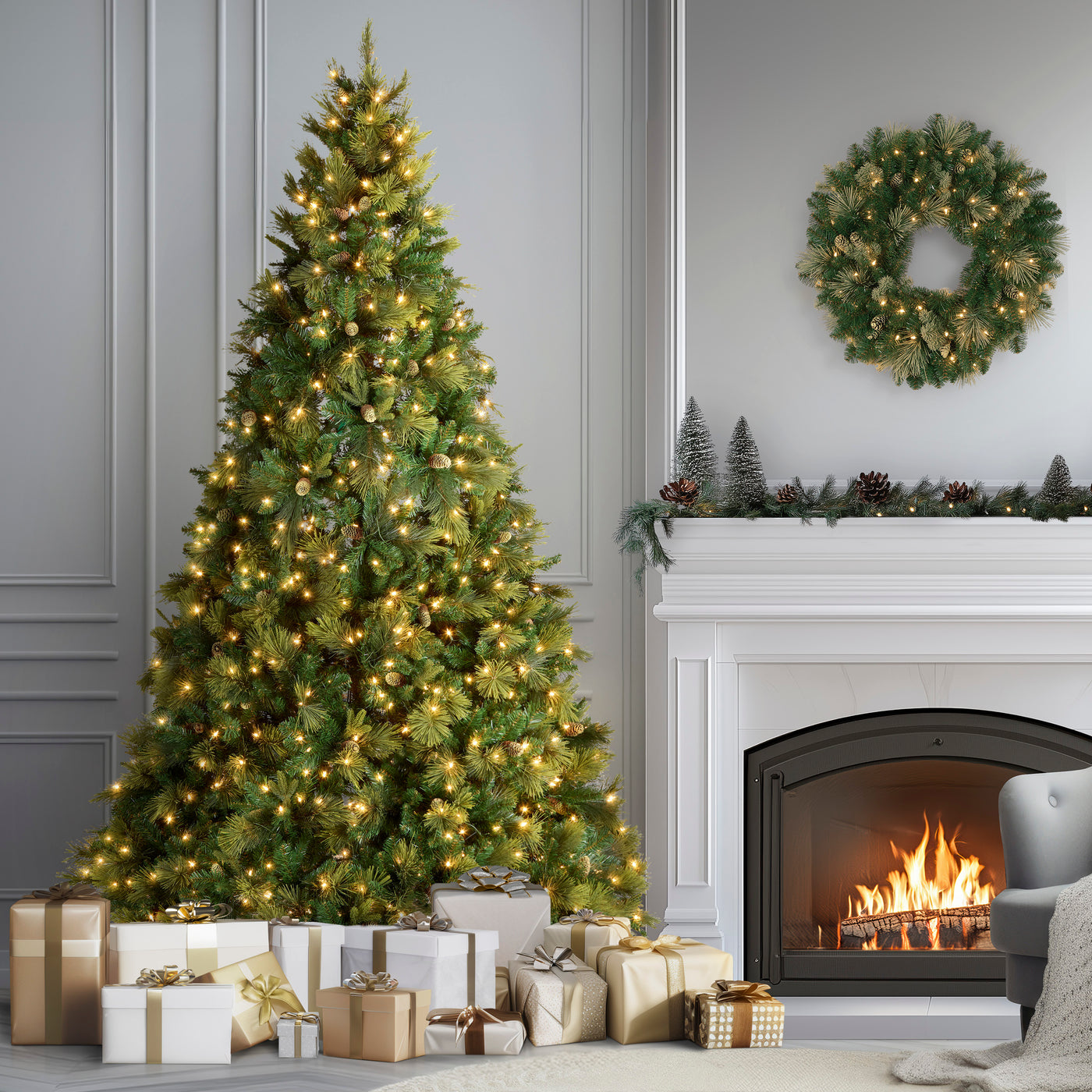 9 ft. Pre-Lit Carolina Pine Tree with Clear Lights with 900 Clear Lights - National Tree Company