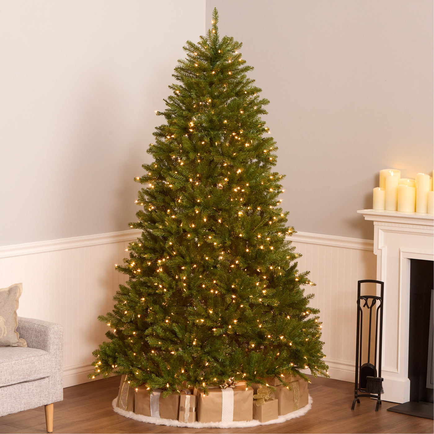 7.5 ft. Pre-Lit Dunhill Fir Hinged Tree with Clear Lights, Plug-In - National Tree Company