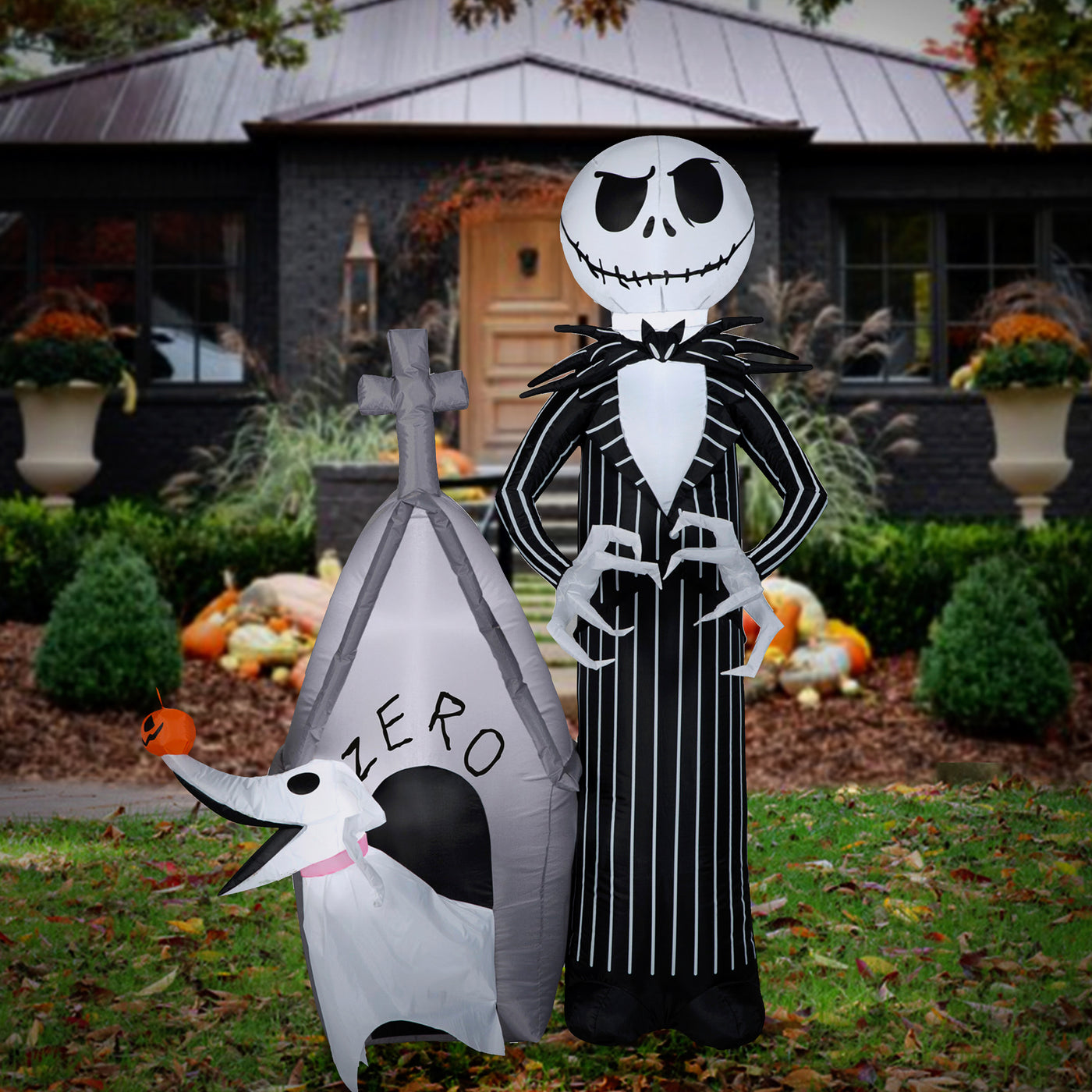 Halloween 5 ft. Jack Skellington and Zero - National Tree Company