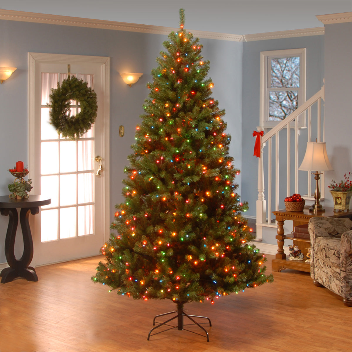 7.5 ft. Pre-Lit North Valley Spruce Hinged Tree with Multi Incandescent Lights - National Tree Company
