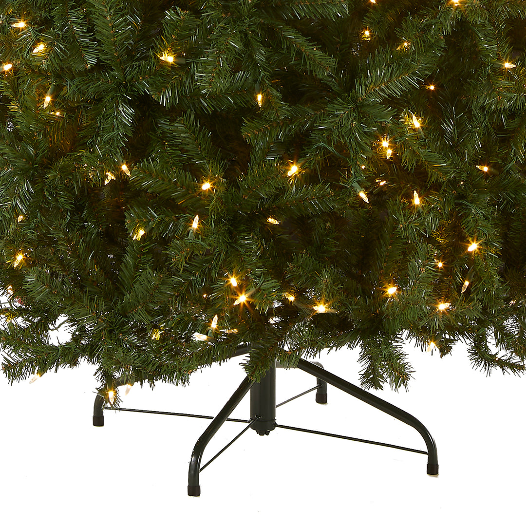 Pre-Lit 7.5ft Artificial Full Christmas Tree, Green, North Valley Spruce, Dual Color LED Lights