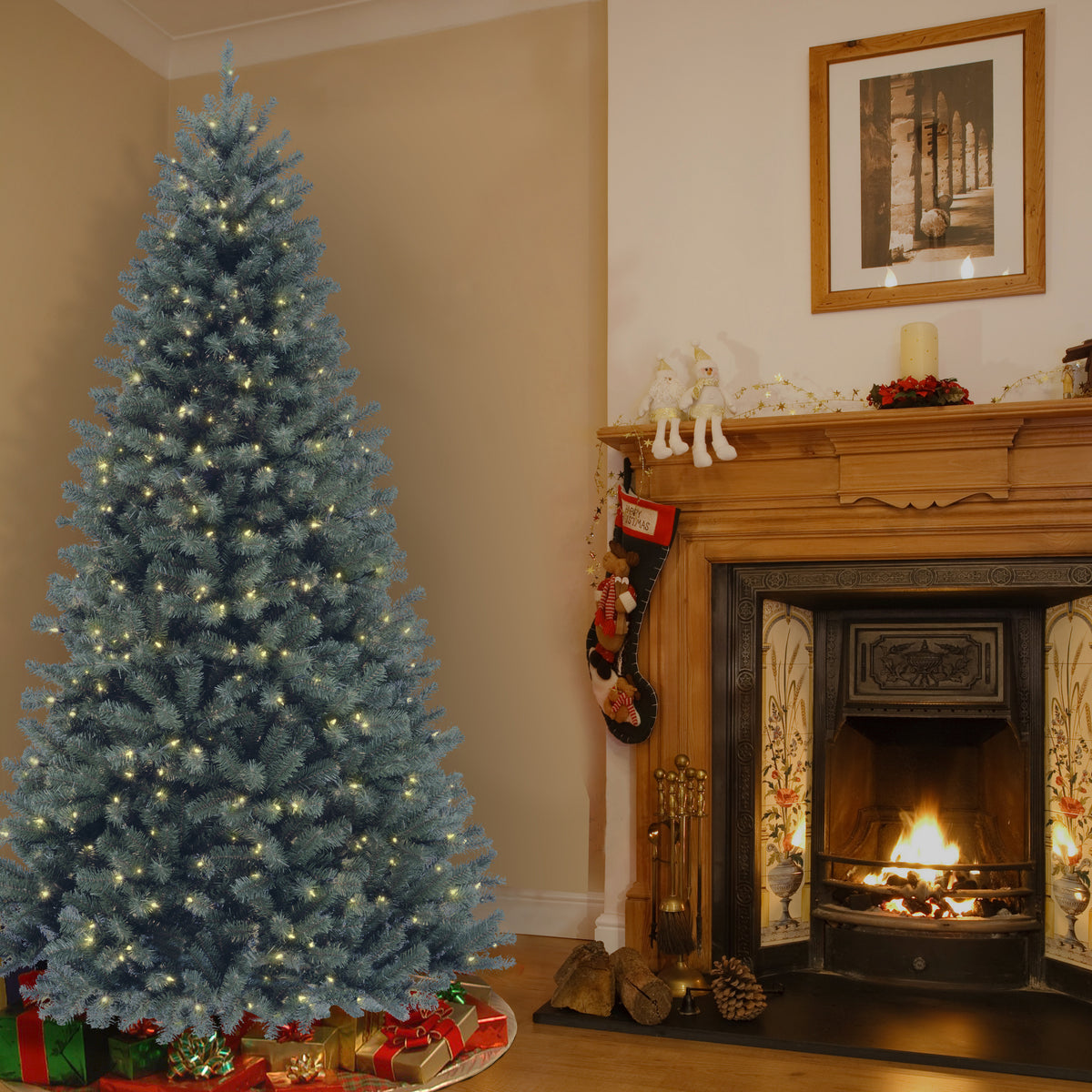 7.5 ft. Pre-Lit North Valley Spruce Blue Hinged Tree with Clear Lights - National Tree Company