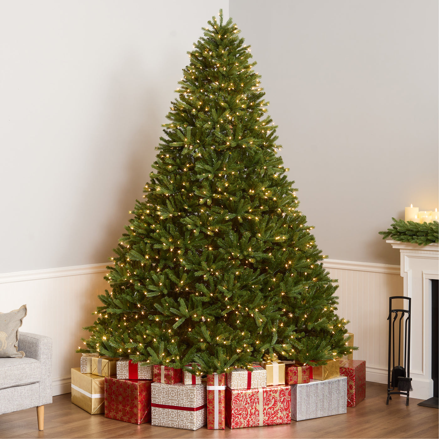 9 ft. Pre-Lit Jersey Fraser Fir Tree with Clear Lights - National Tree Company