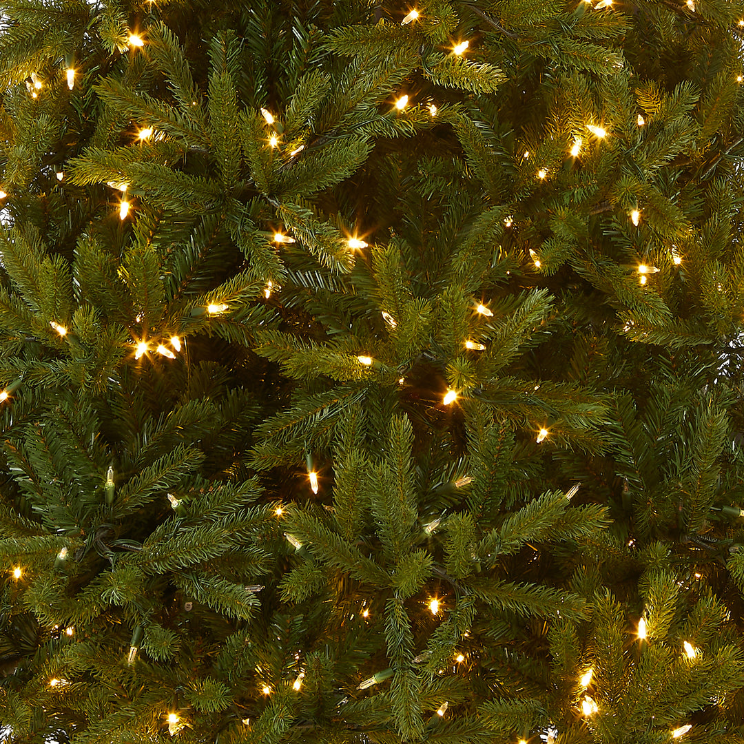 7.5' Pre-Lit Medium Frasier Fir Artificial Christmas Tree, Clear Lights