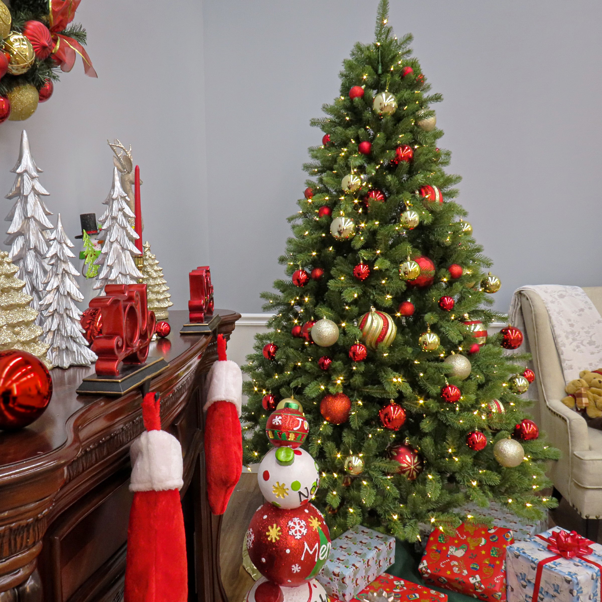 7.5 ft. Pre-Lit Lakewood Spruce Tree with Dual Color LED Lights