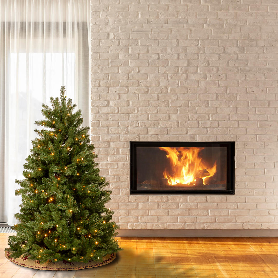 4.5 ft. Newberry® Spruce Tree with Dual Color® LED Lights